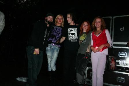 Девушки O.K.&Co. + Ginger Fish + Steve (техник Ginger'а) = Premier